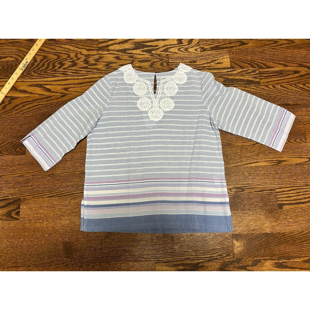 ALFRED DUNNER Size Small CROCHET BORDER SPLIT V-NECK 3/4 SLEEVE STRIPE TOP